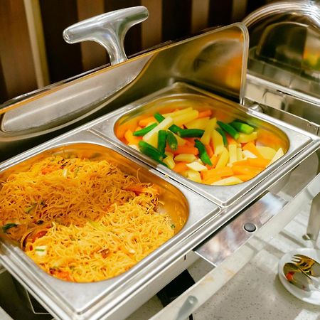 Dong Duong Hotel & Suites - Afternoon Tea Inclusive - Very Central Дананг Екстериор снимка