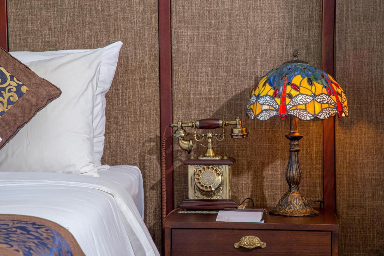 Dong Duong Hotel & Suites - Afternoon Tea Inclusive - Very Central Дананг Екстериор снимка