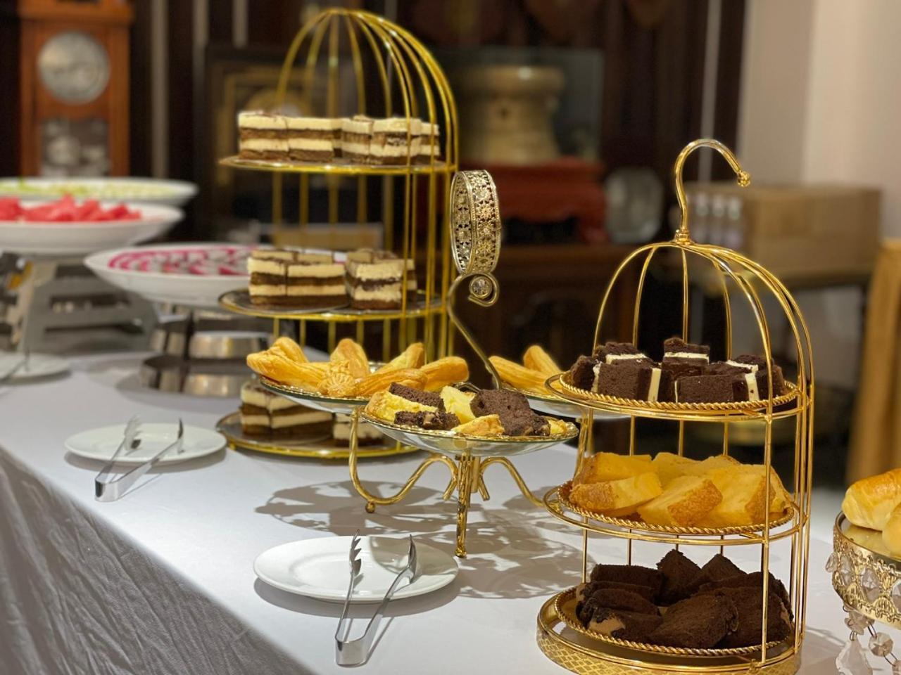 Dong Duong Hotel & Suites - Afternoon Tea Inclusive - Very Central Дананг Екстериор снимка