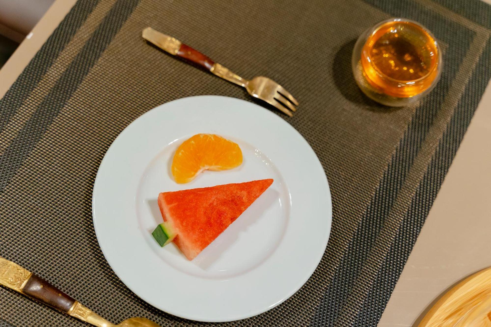 Dong Duong Hotel & Suites - Afternoon Tea Inclusive - Very Central Дананг Екстериор снимка