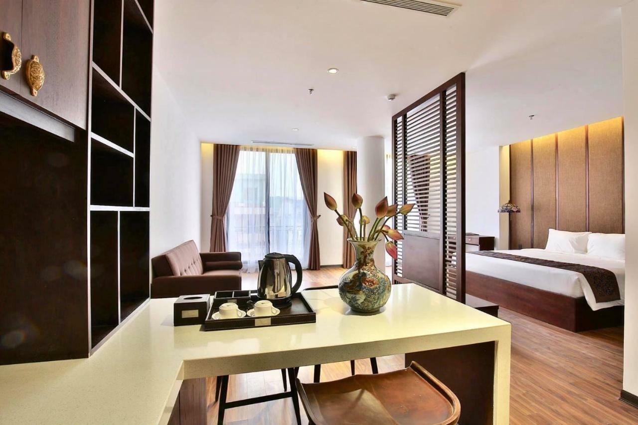 Dong Duong Hotel & Suites - Afternoon Tea Inclusive - Very Central Дананг Екстериор снимка